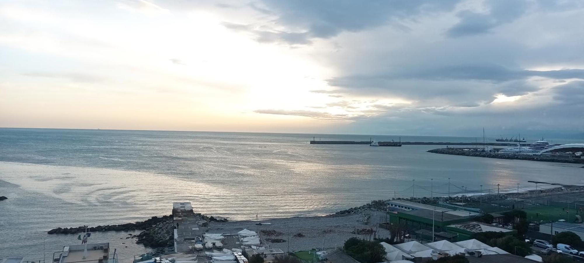 Apartament Casa Mare Genua Zewnętrze zdjęcie